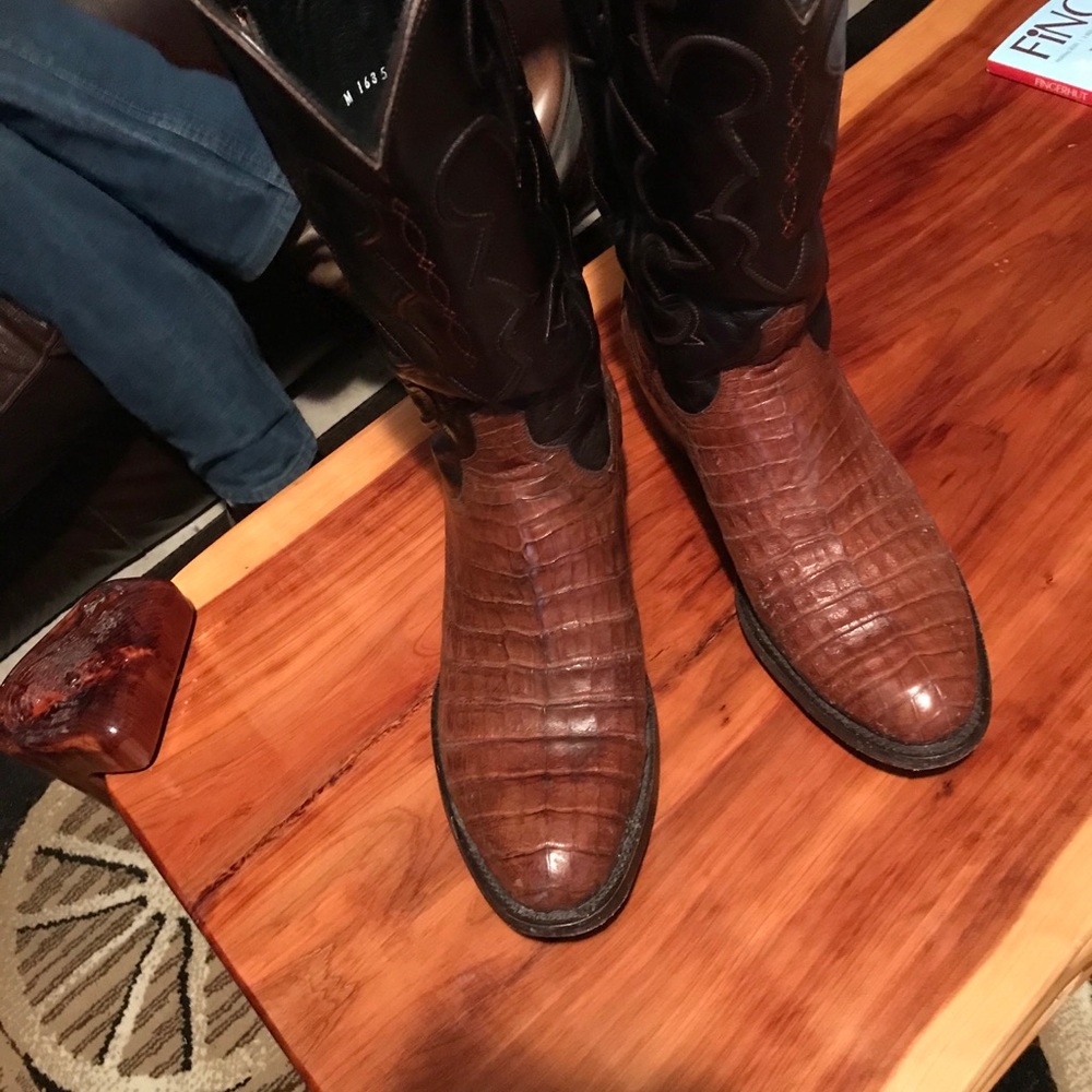 Lucchese cowboy boots like new